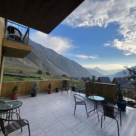 Up Hotel Kazbegi Ngoại thất bức ảnh