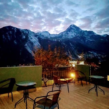 Up Hotel Kazbegi Ngoại thất bức ảnh