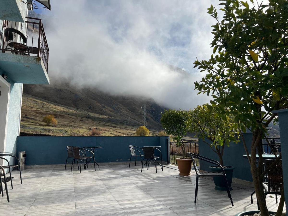 Up Hotel Kazbegi Ngoại thất bức ảnh
