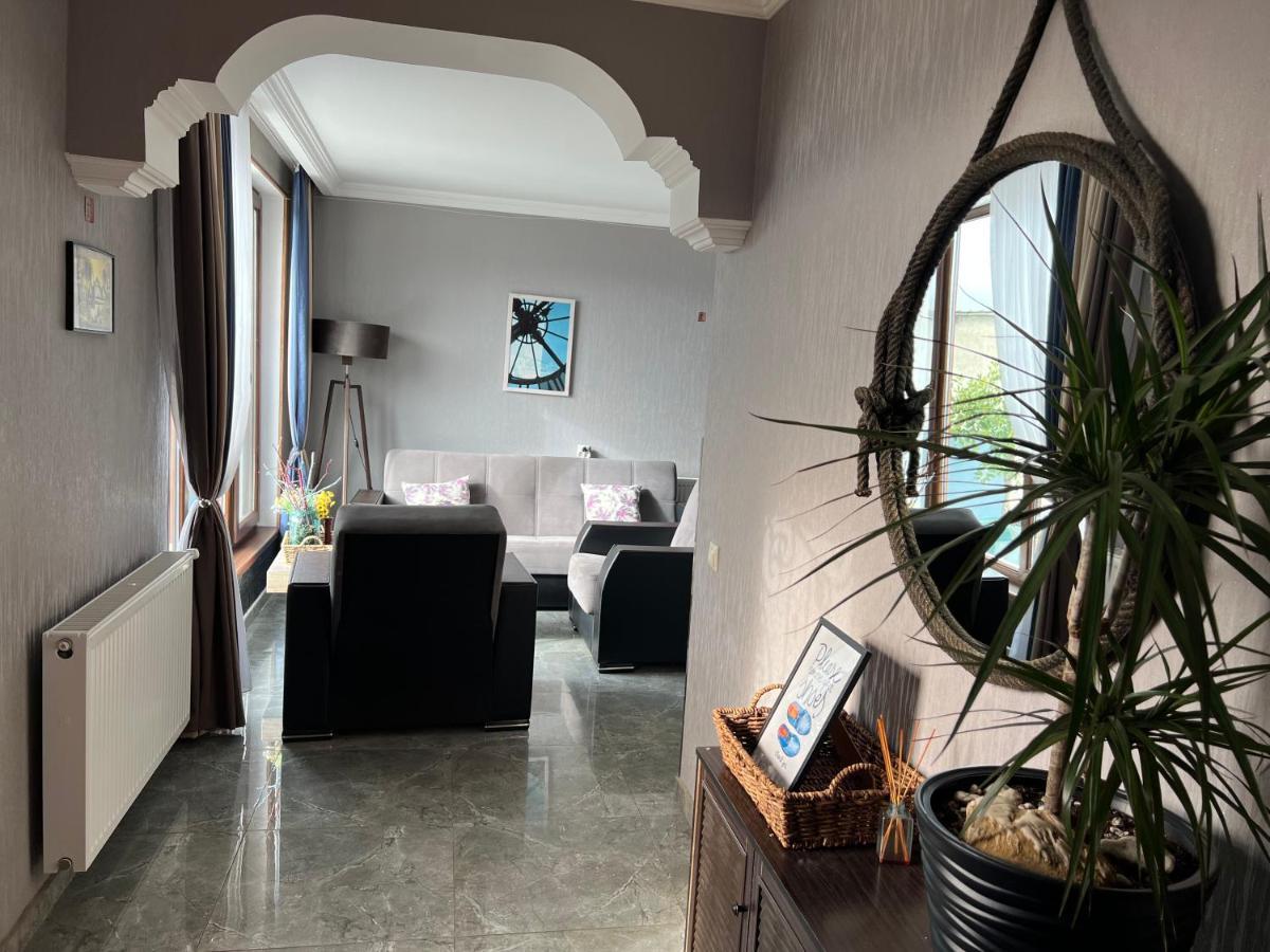 Up Hotel Kazbegi Ngoại thất bức ảnh