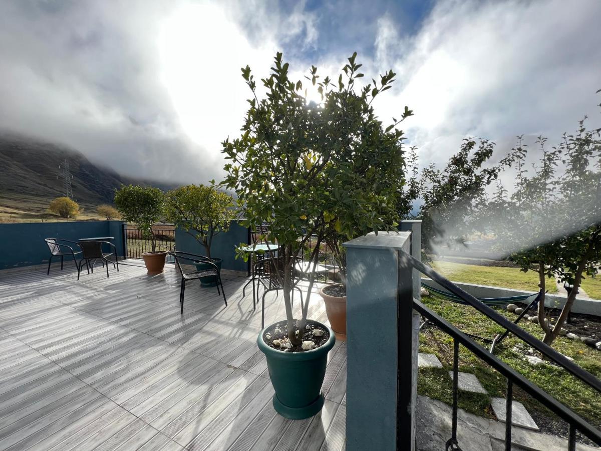 Up Hotel Kazbegi Ngoại thất bức ảnh