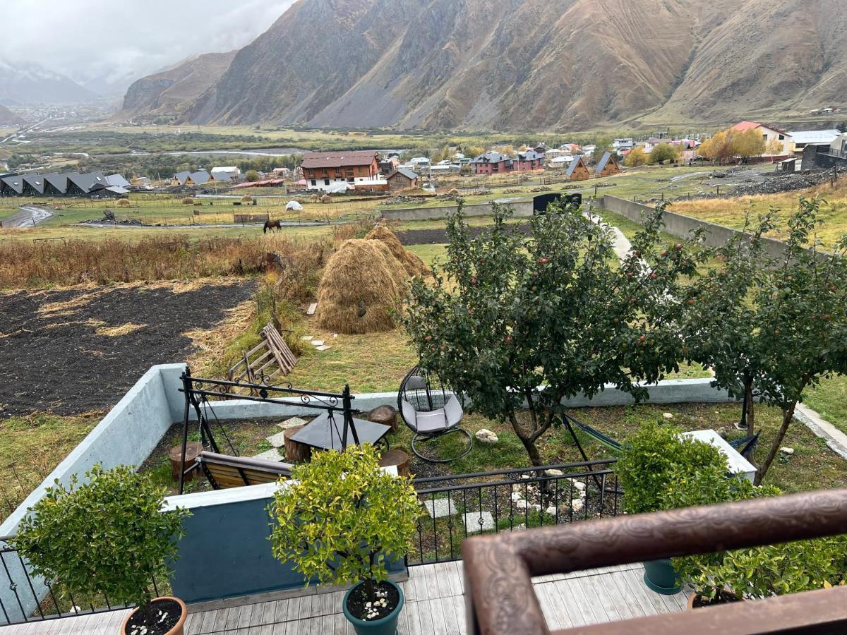 Up Hotel Kazbegi Ngoại thất bức ảnh