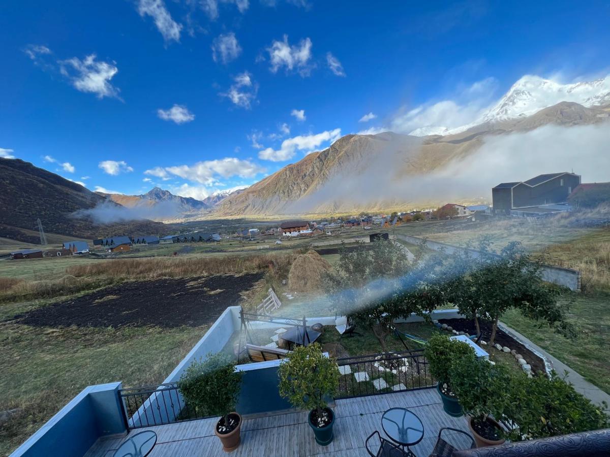 Up Hotel Kazbegi Ngoại thất bức ảnh