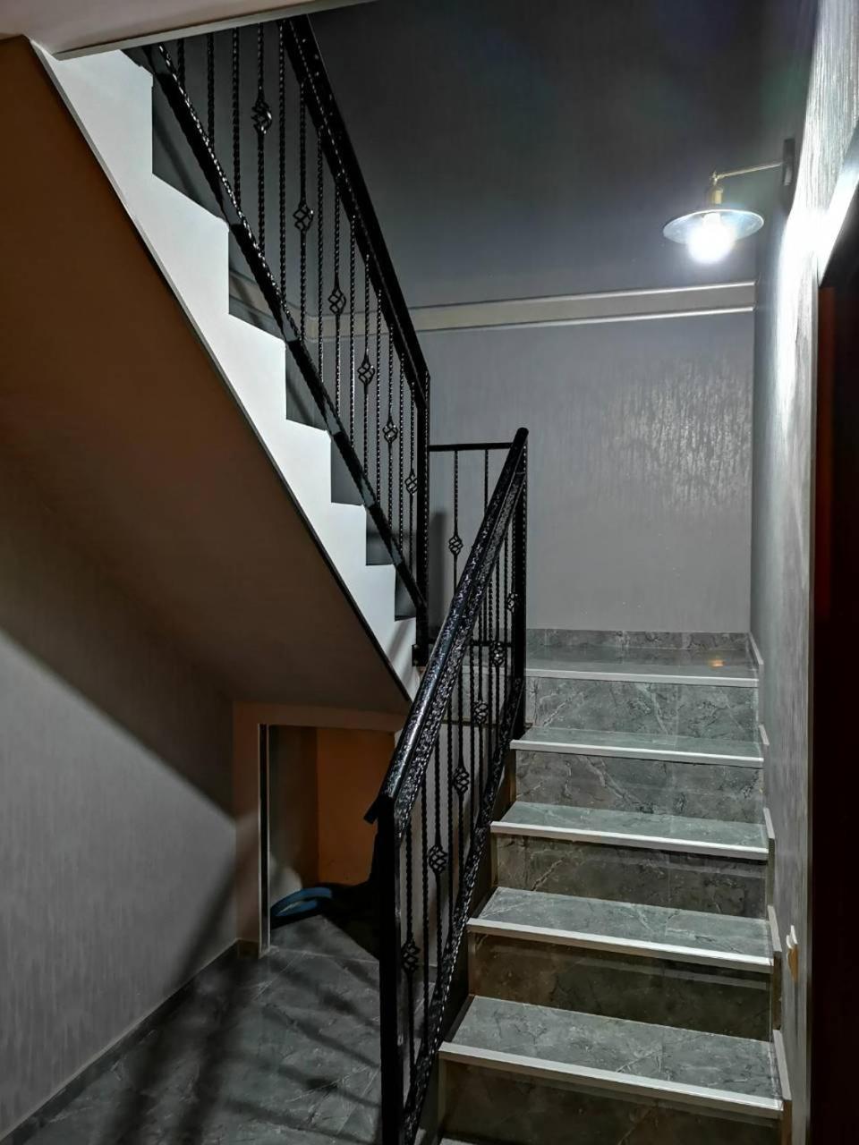Up Hotel Kazbegi Ngoại thất bức ảnh