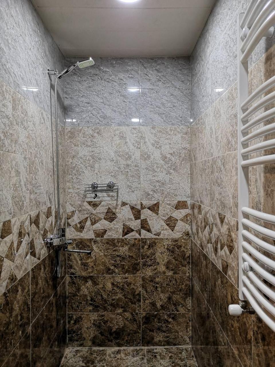 Up Hotel Kazbegi Ngoại thất bức ảnh