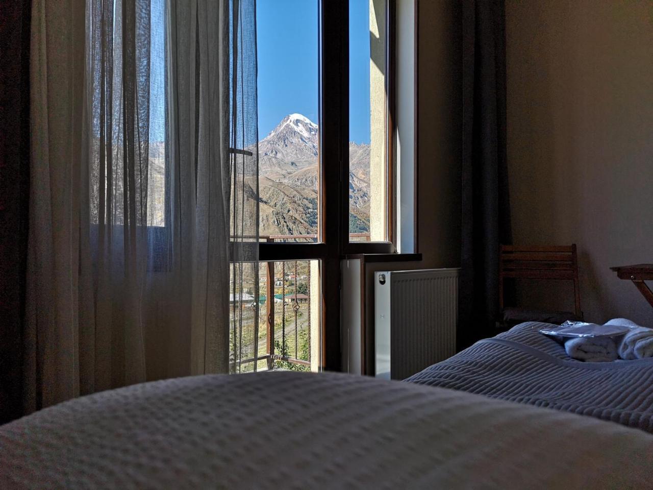 Up Hotel Kazbegi Ngoại thất bức ảnh