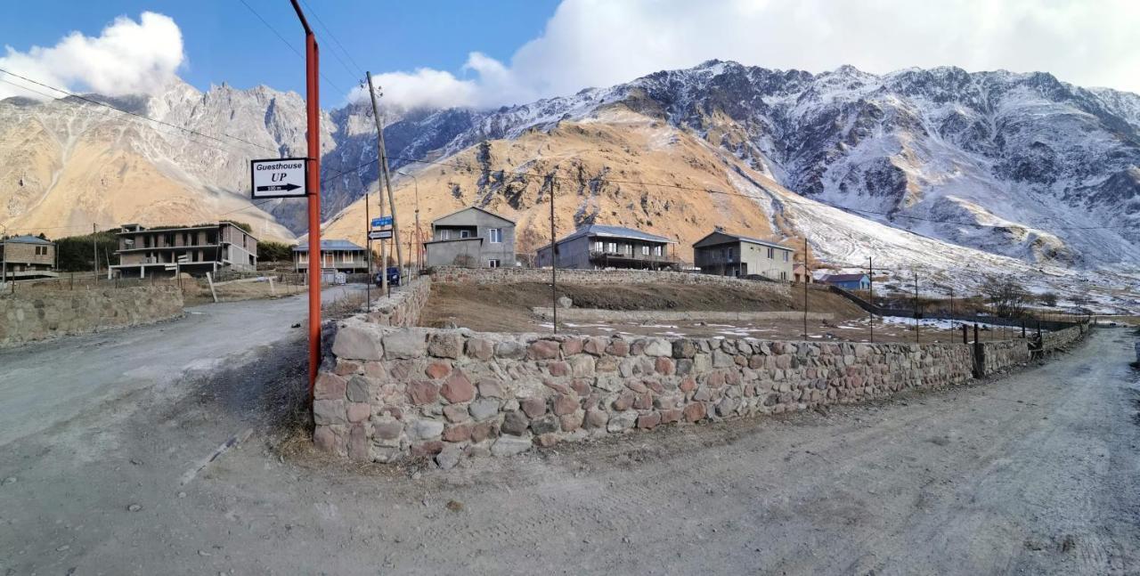 Up Hotel Kazbegi Ngoại thất bức ảnh